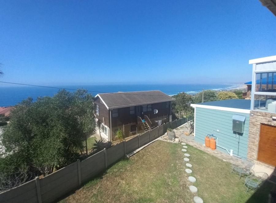 5 Bedroom Property for Sale in Dana Bay Western Cape